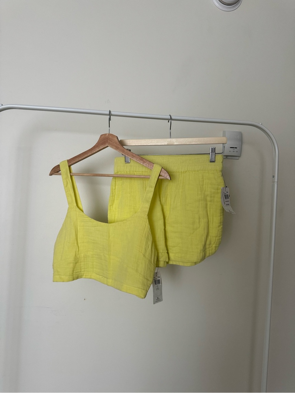 Rip Curl Premium Surf Set NWT Bright Yellow Gauze Crop Top & Shorts - Picture 2 of 4